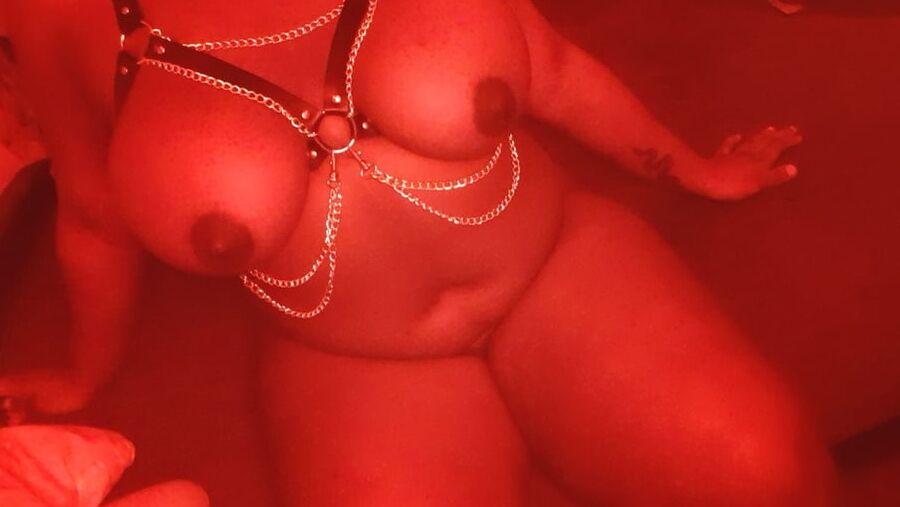 Roxie in red