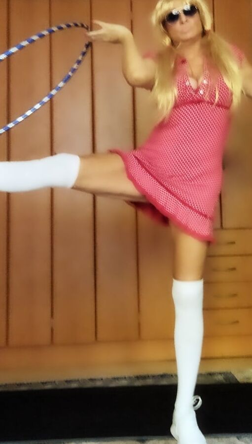 Cheerleader coach shows of
