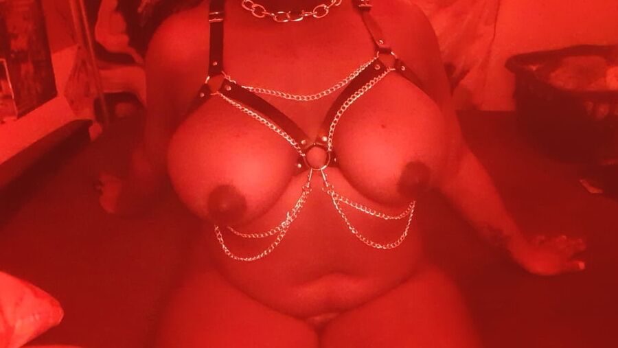 Roxie in red