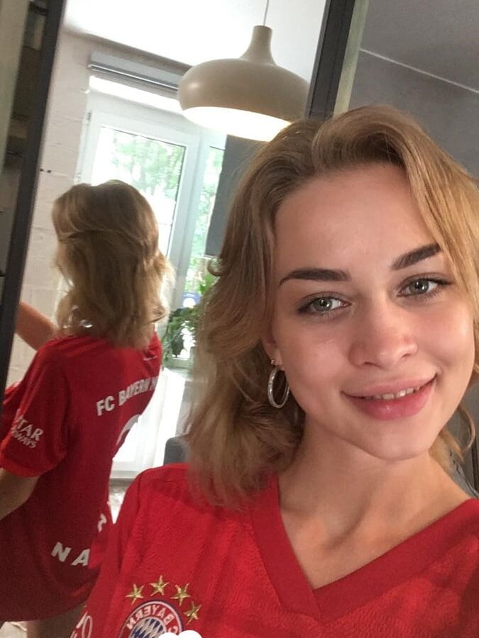 Hot teen flashes her big natural tits