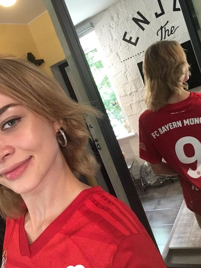 Hot teen flashes her big natural tits