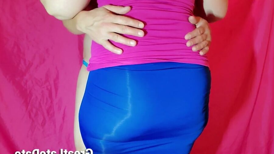Pulling Her Skirt Up For Her Big Ass and Hairy Pussy