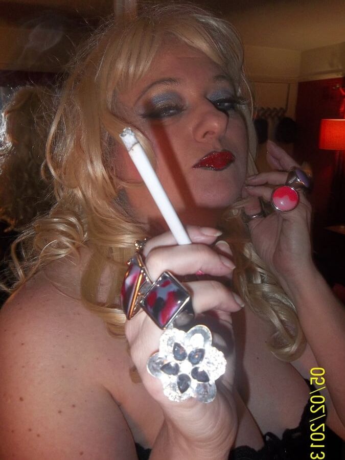 BLING WHORE