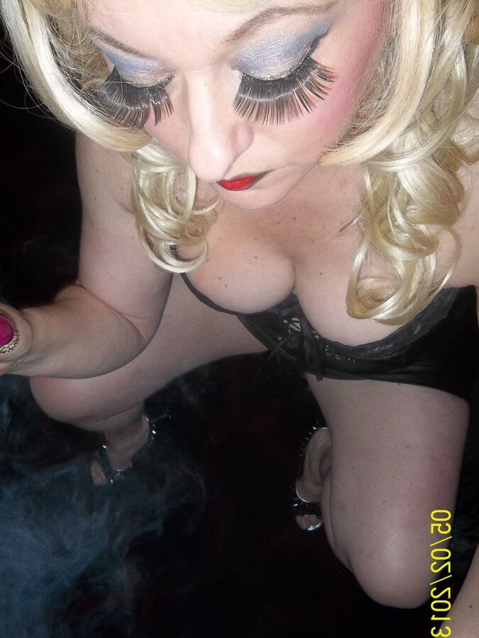 BLING WHORE