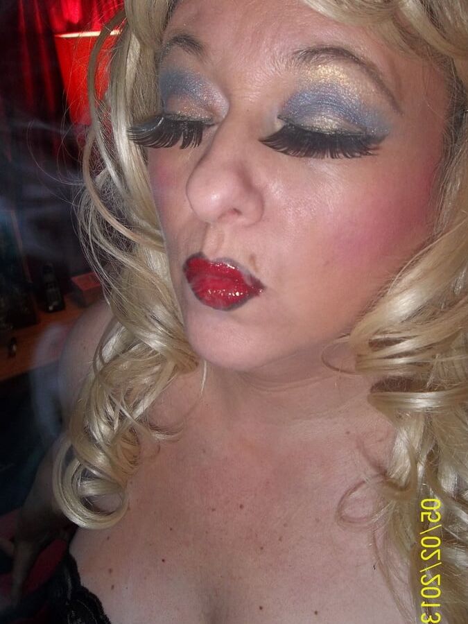 BLING WHORE