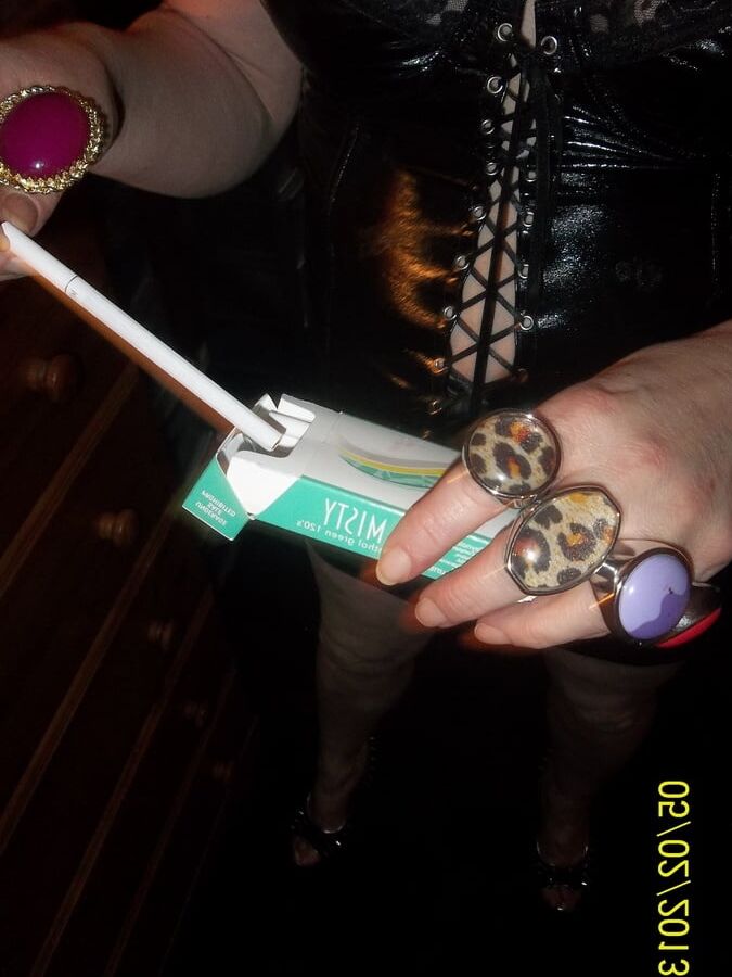 BLING WHORE