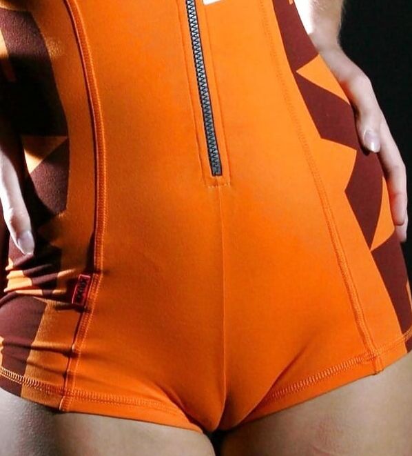 I love cameltoe