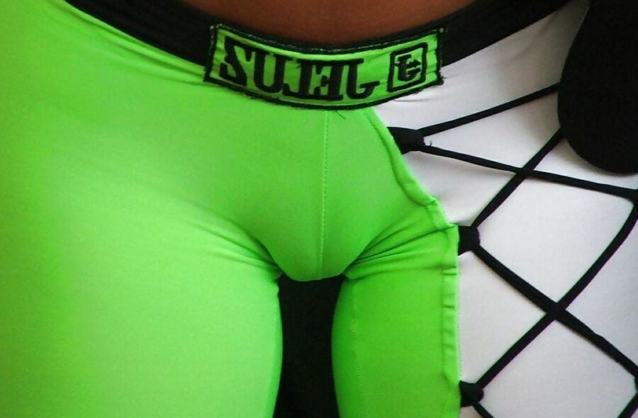 I love cameltoe