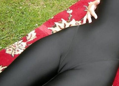 I love cameltoe