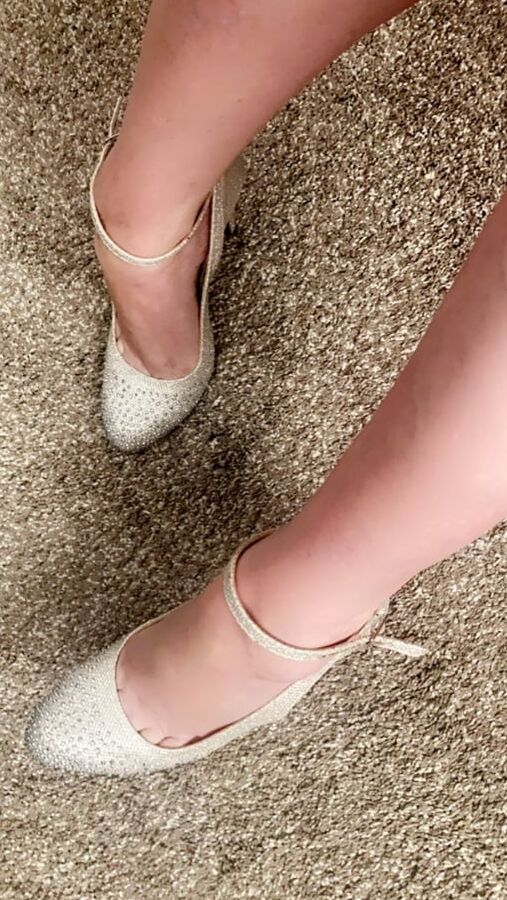 Sexy horny heels and legs