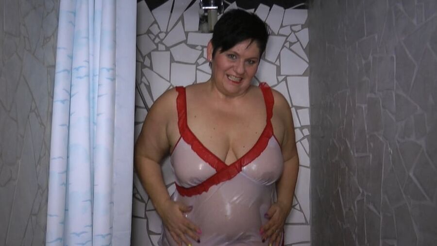 Annadevot - WETLOOK in the shower in BIKINI