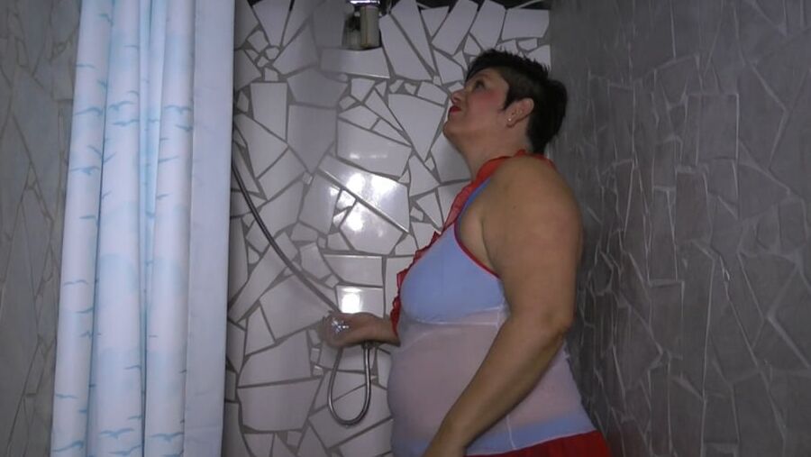 Annadevot - WETLOOK in the shower in BIKINI