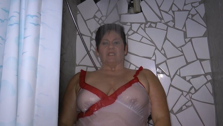 Annadevot - WETLOOK in the shower in BIKINI
