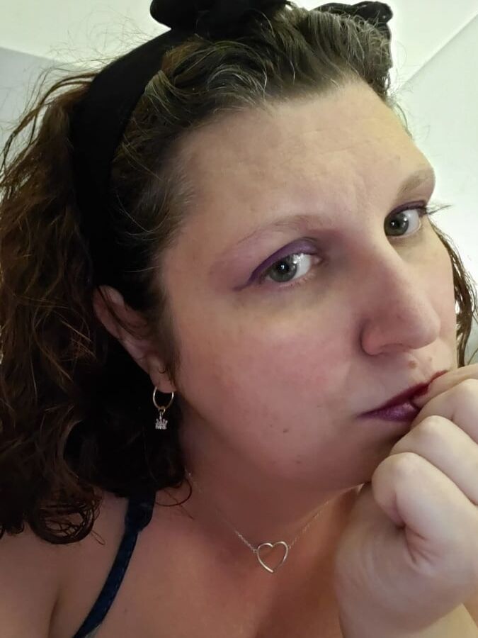 Waiting up - Daddy's girl all prettied up and waiting