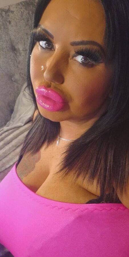 Nasty nympho mommy Mia