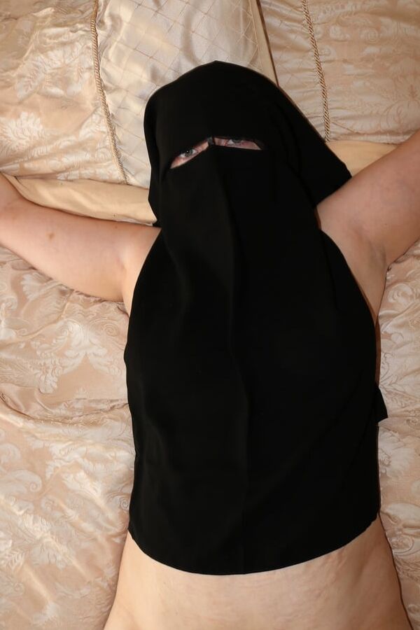 Bondage in Niqab