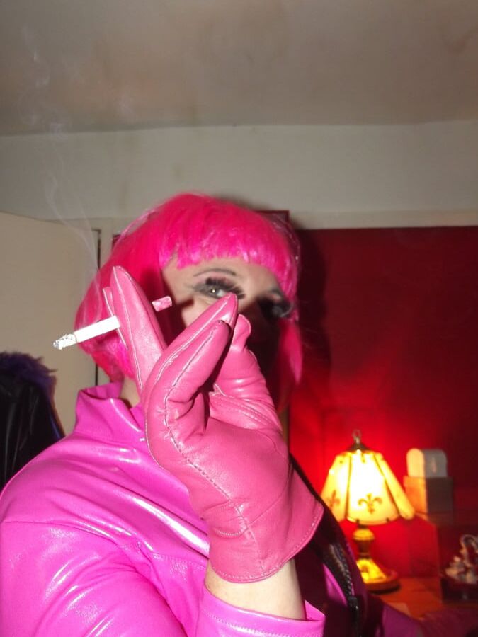 SLUT PINK