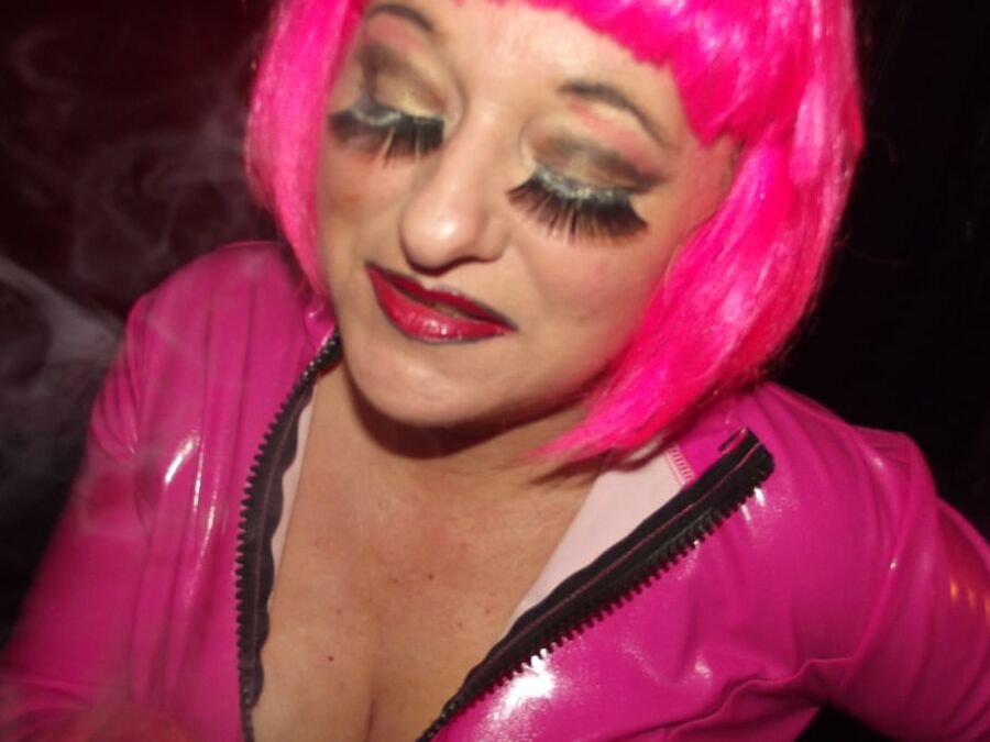 SLUT PINK