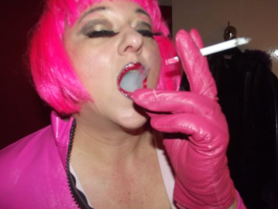 SLUT PINK
