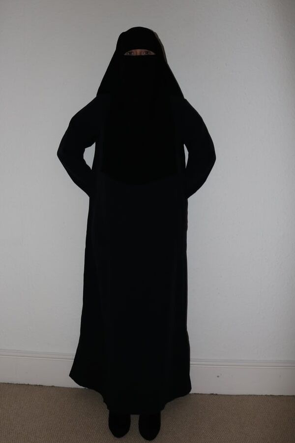 Burqa Niqab Stockings and Suspenders