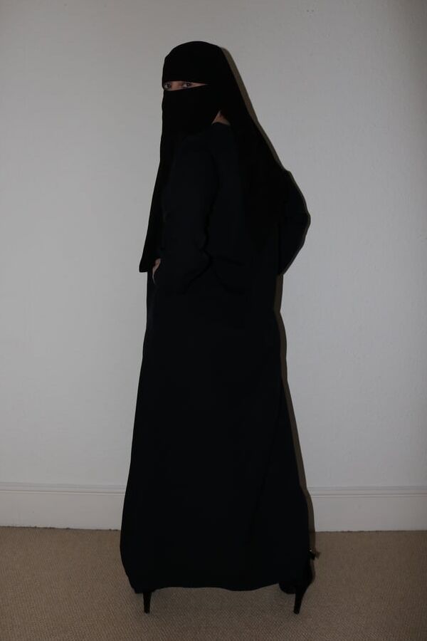 Burqa Niqab Stockings and Suspenders