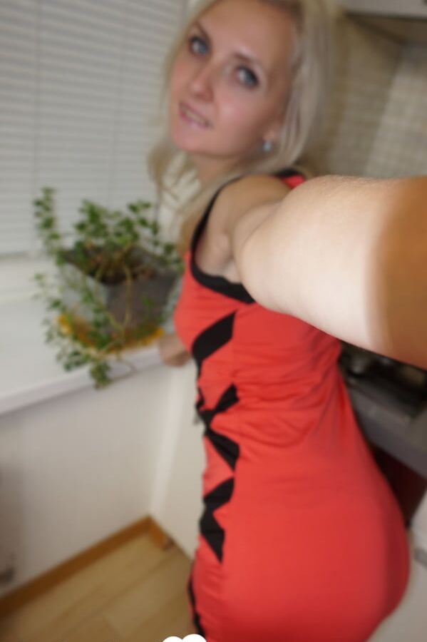 Blonde babe from the university posing in stockings