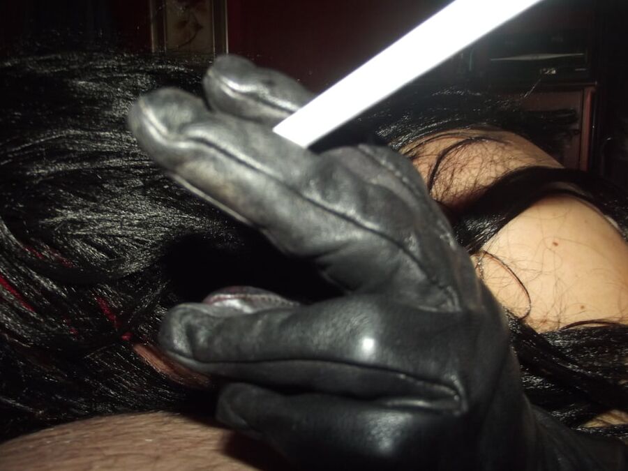 PLEASE TOUCH ME