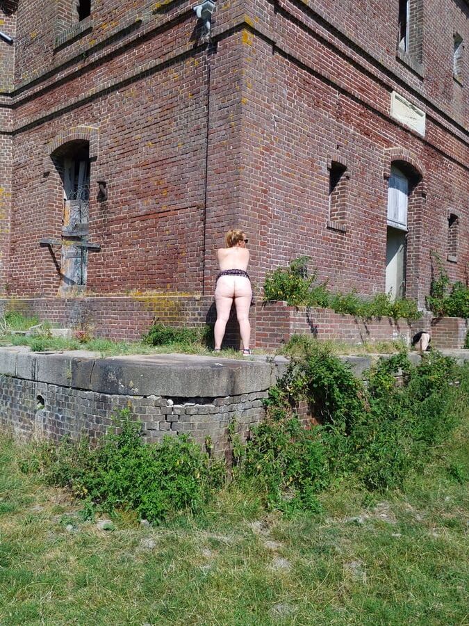 Public blowjob and exhib made in Normandy