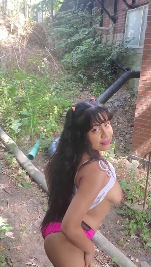Exhibitionist in the Outdoors