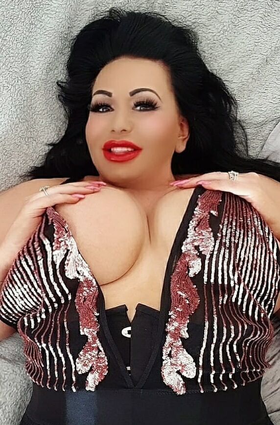 Homewrecking plumper cumslut milf gilf