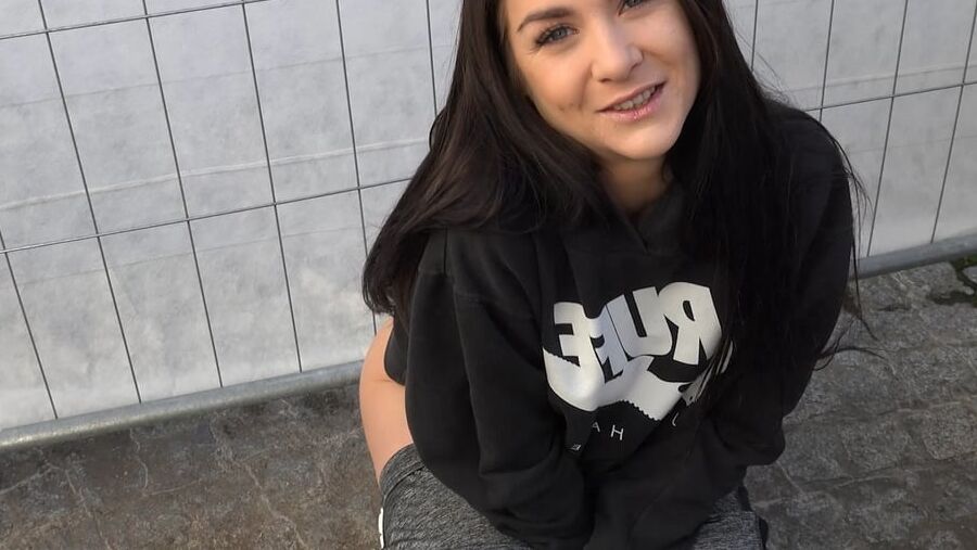 Petite German Slut Risky Public Sex with Horny Stranger