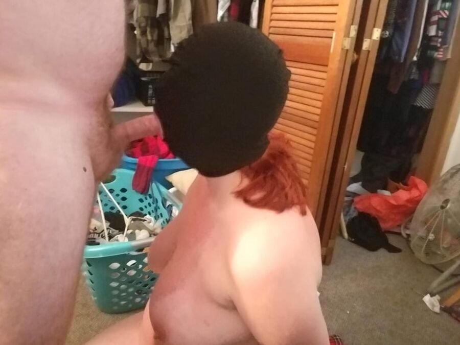 Girlfriend sucking cock