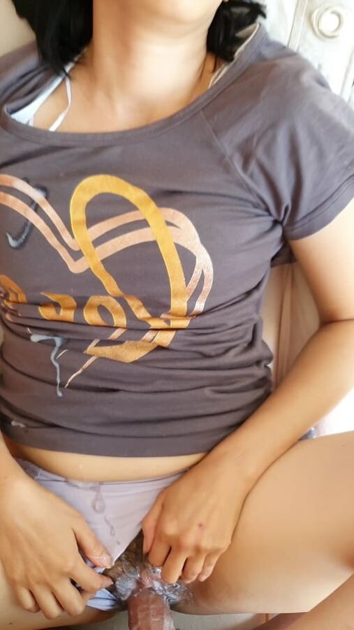 Amazing girl, hot creampie!