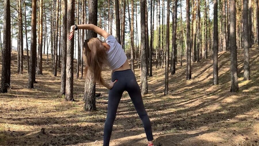 Big Ass Russian Teen Strips and Masturbates Outdoor