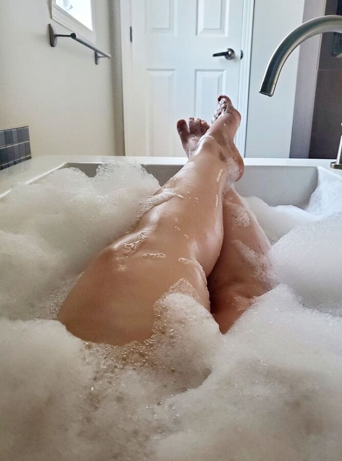 Little toes