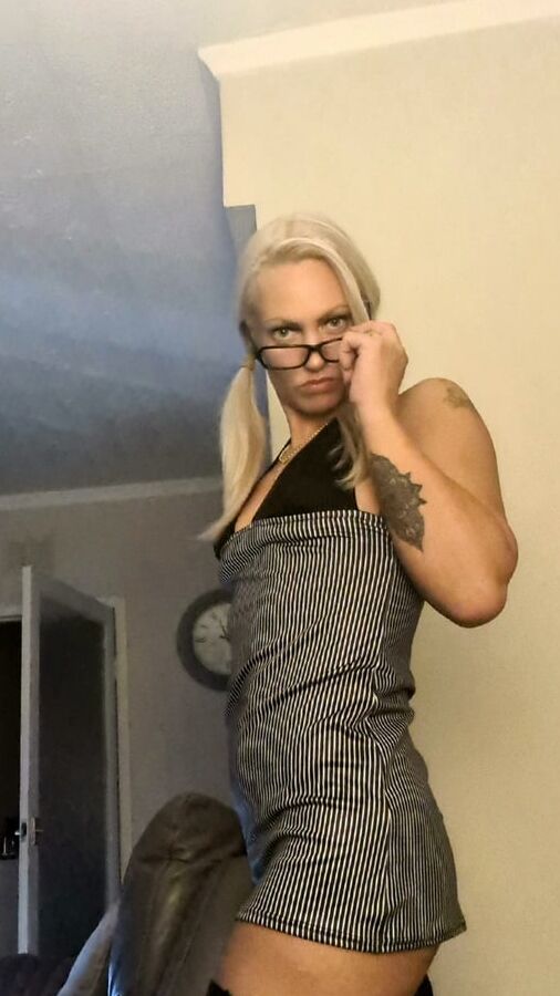 Sexy blonde in secretary outfits, officially out of hour vie