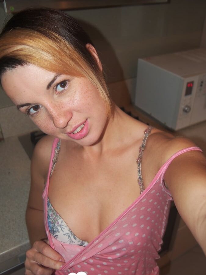 Teen with small tits enjoys some teasing