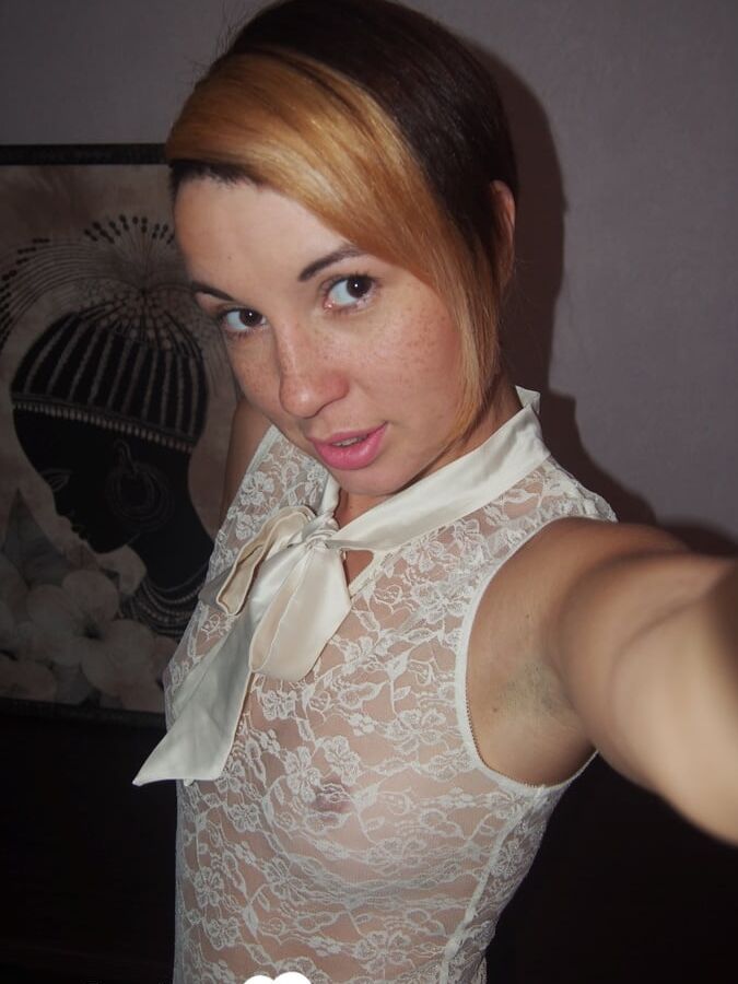 Teen with small tits enjoys some teasing