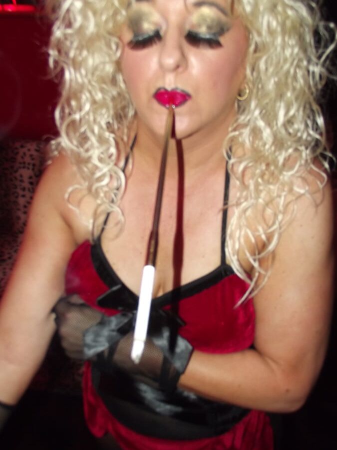 BURLESQUE SHIRLEY