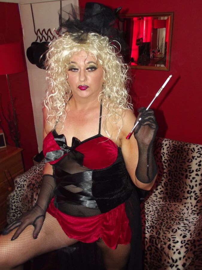 BURLESQUE SHIRLEY