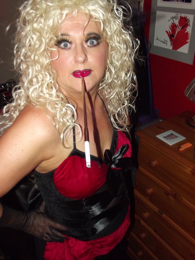 BURLESQUE SHIRLEY