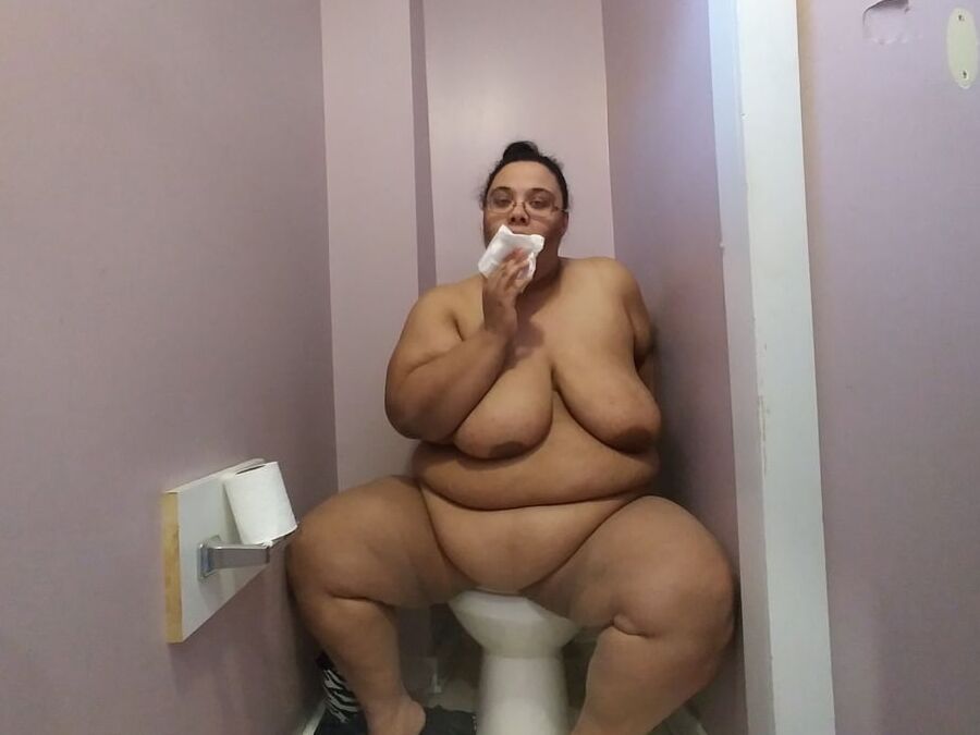 Nasty SSBBW Toilet Slut Jessica Jones