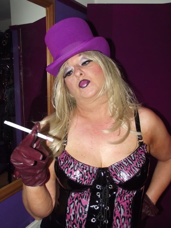 TOP HAT
