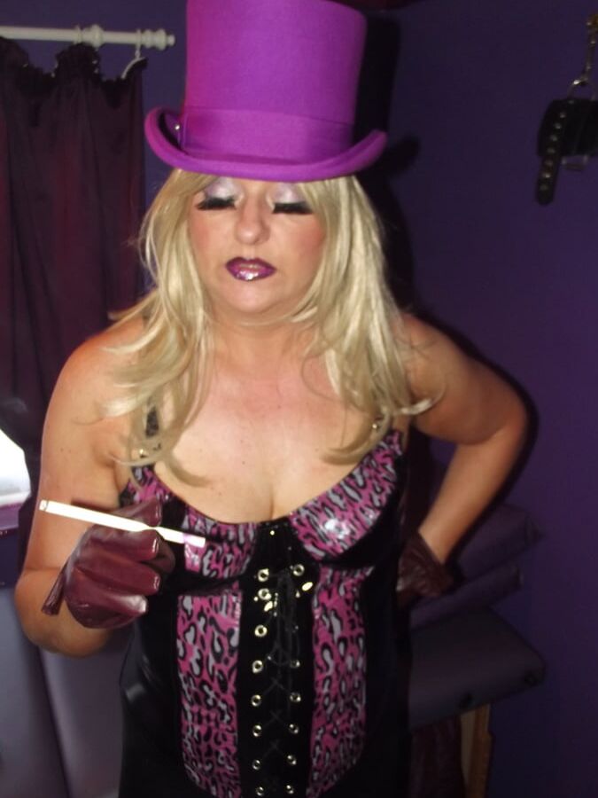 TOP HAT