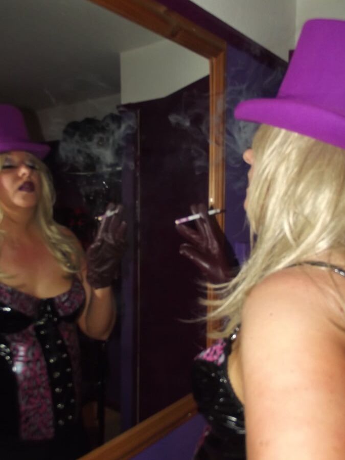 TOP HAT