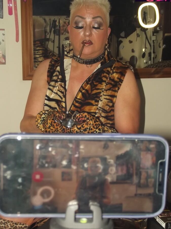 MISTRESS SMOKE PT 21