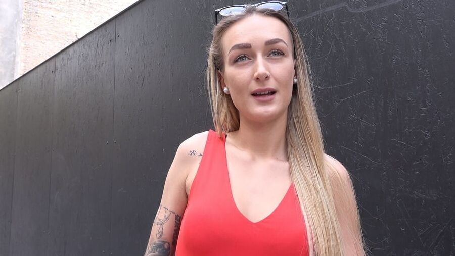 GERMAN SCOUT - SKINNY FIT TEEN ELENA LUX PICKUP UND ROHER FICK