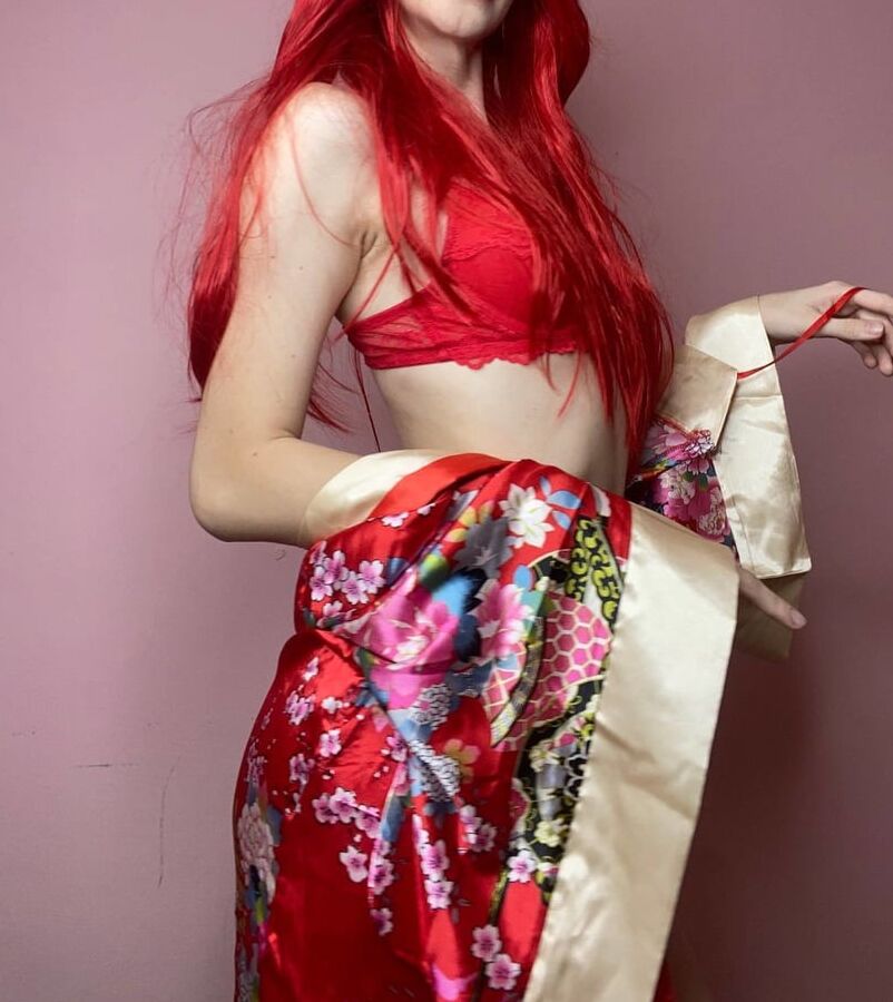 Girl with red hair in kimano