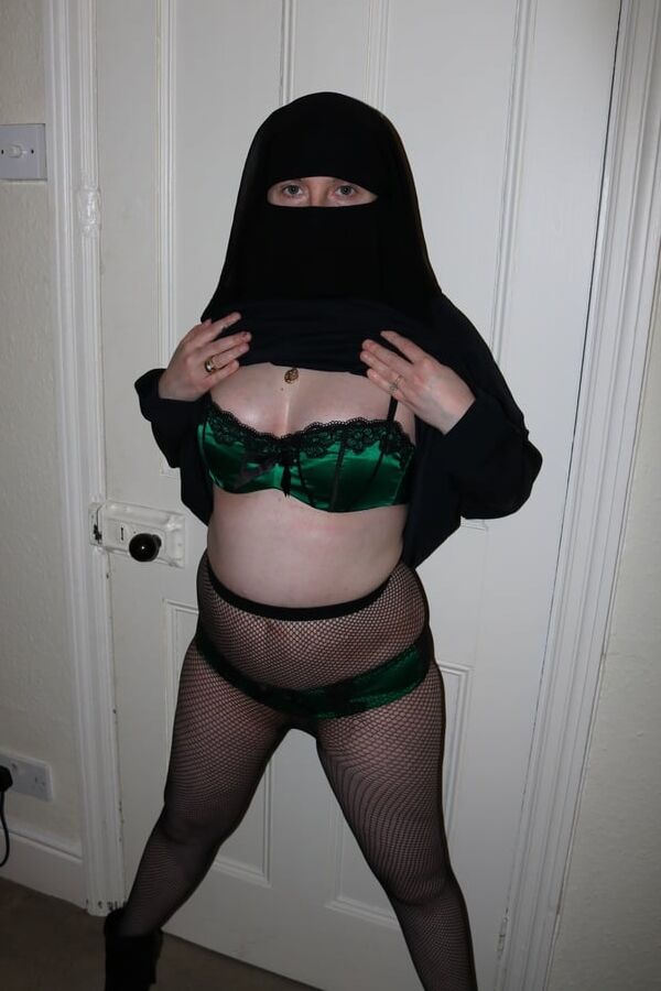 Burqa Niqab Fishnet Pantyhose