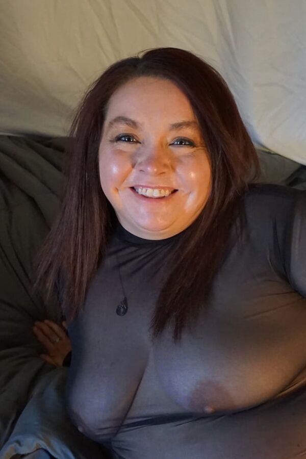 Sexy BBW See Thru Shirt and Ass Photoset
